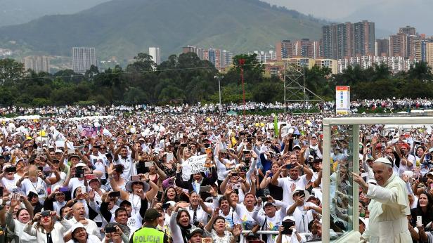 Mehr als eine Million Gläubige bei Messe mit Papst