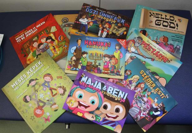 Eine Sammlung von Kinderbüchern über jüdische Themen und Feiertage.