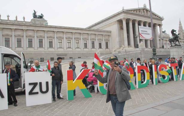 Kurden demonstrierten in Wien für Anerkennung
