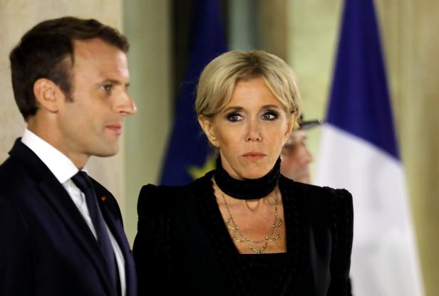 Extrem straff: Was hat Brigitte Macron machen lassen?
