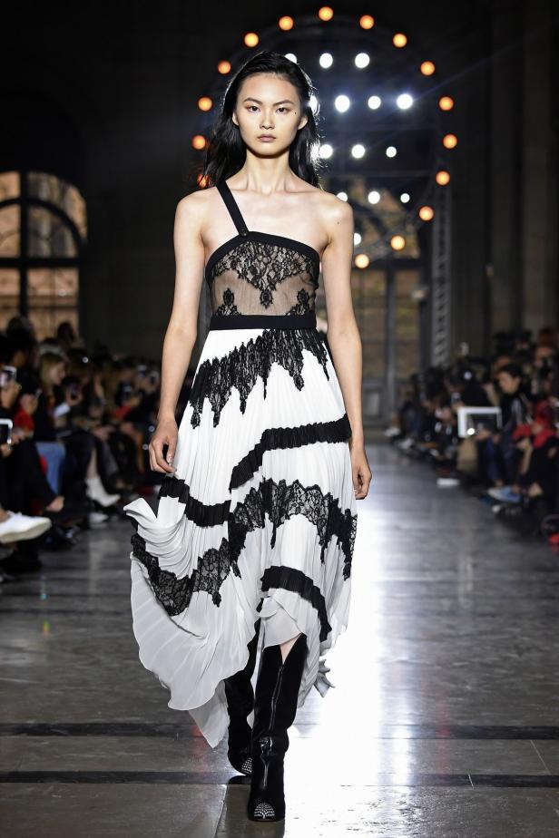 Paris Fashion Week: Alles neu bei Givenchy