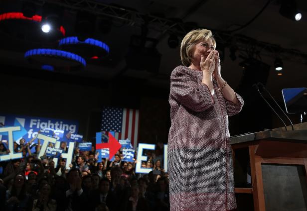Hillary Clinton: Unsummen für Wahlkampf-Outfits