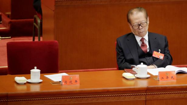 China: Tot geglaubter Ex-Präsident bei Parteikongress