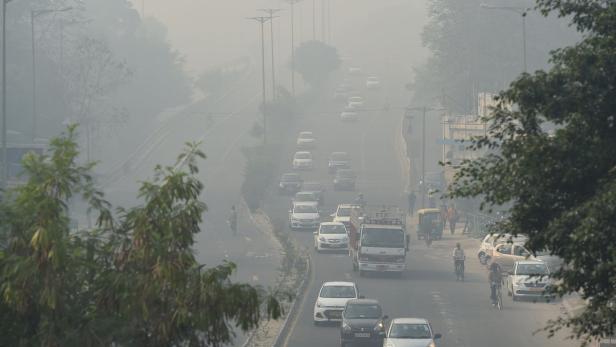 Nach Lichterfest: Giftiger Nebel über Delhi