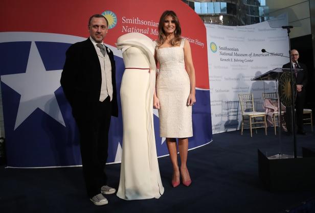 Melania Trump spendet Kleid an Museum