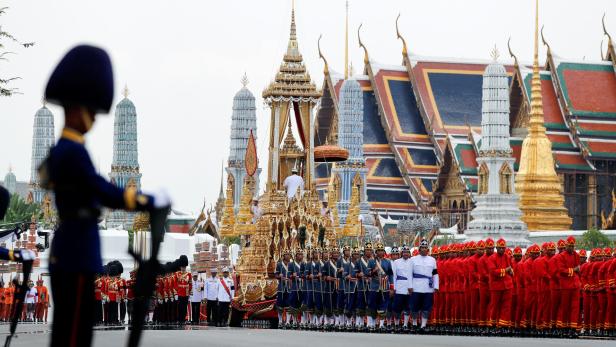 Ein Jahr nach Tod: Abschied von Thailands König Bhumibol