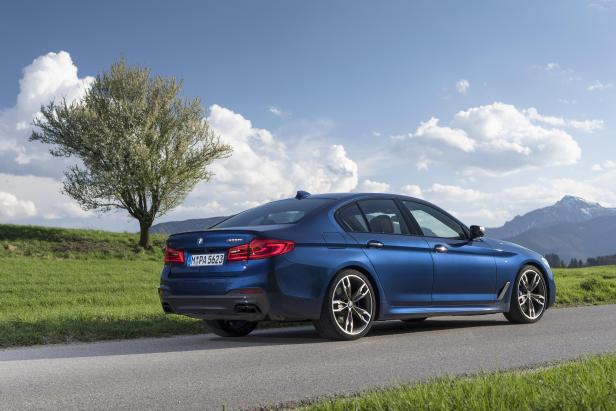 Der BMW 5er als M550i im Test