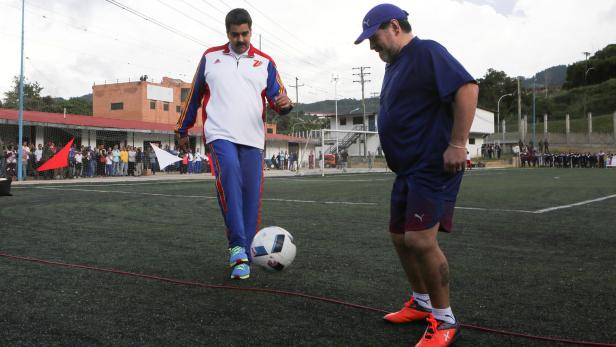 Maradona kickte mit Venezuelas Präsident Maduro