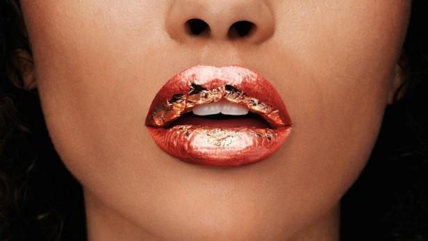 Der neue Lippenstift-Trend: Glanz und Glitter