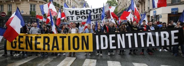 15 Identitäre in Paris festgenommen