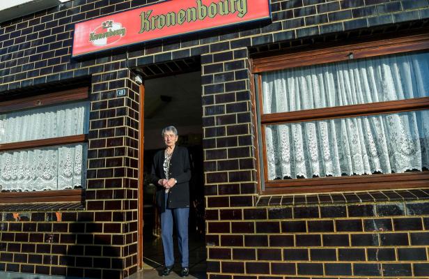 Das Geheimnis der 100-jährigen Bar-Frau