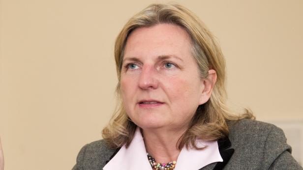 Neue Regierung: Uniqa-Manager Löger als Finanzminister