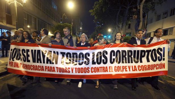 Perus Präsident nach Korruptionsvorwürfen zurückgetreten
