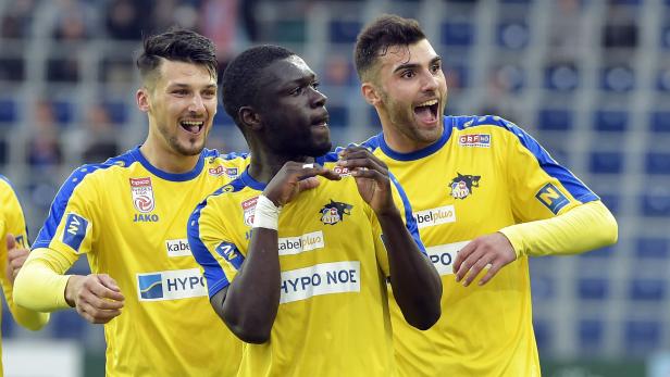 FUSSBALL TIPICO BUNDESLIGA: SKN ST. PÖLTEN - SCR A