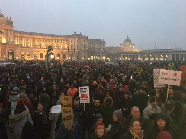 Live-Blog: Zehntausende demonstrieren gegen Regierung