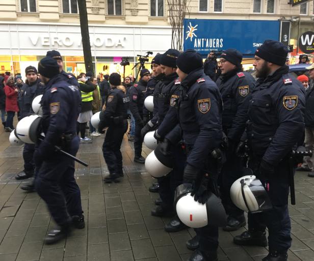 Live-Blog: Zehntausende demonstrieren gegen Regierung