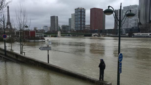 Hochwasser in Paris: Seine steigt weiter an
