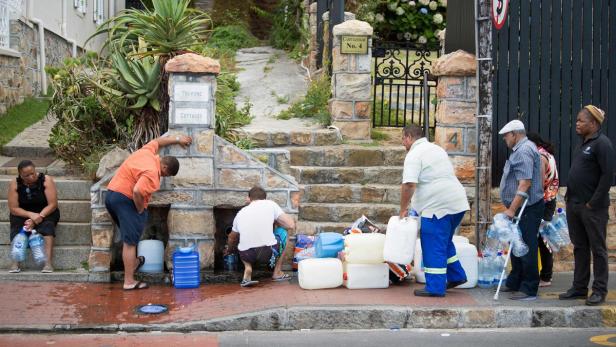 Kaum noch Wasser: Kapstadt droht "Stunde Null"