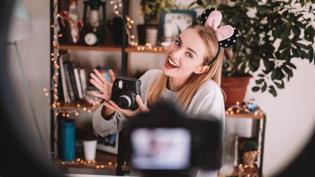 Vlogging