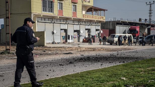 Türkische Grenzstadt in Angst vor kurdischen Raketen