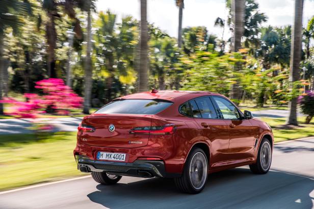 Premiere in Genf für den neuen BMW X4