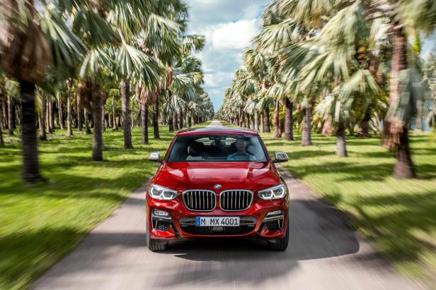 Premiere in Genf für den neuen BMW X4