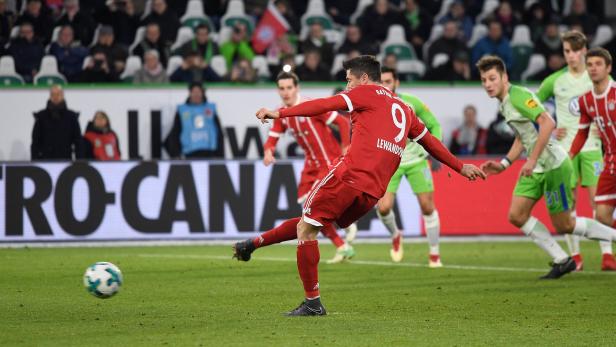 Deutsche Bundesliga: Späte Rettung für die Bayern