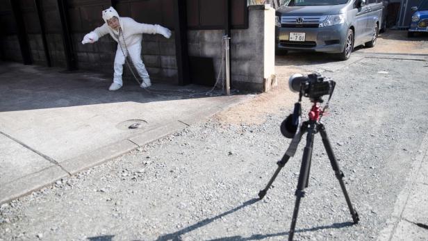 Japanische Uroma ist mit 89 Jahren ein Selfie-Star