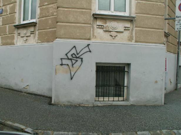 Graffiti-Duo bemalt halbe Stadt