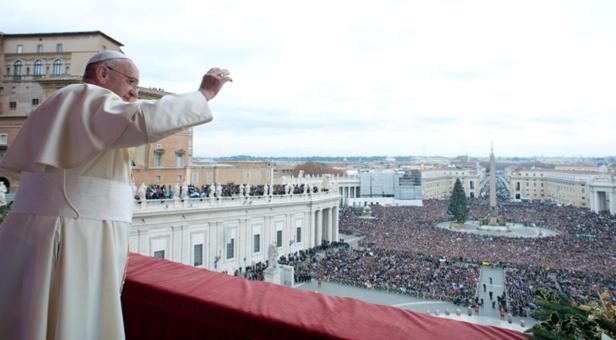 Papst verkündet die Weihnachtsbotschaft