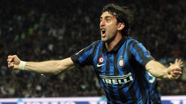 Inters Milito erzielte drei Tore gegen Milan.