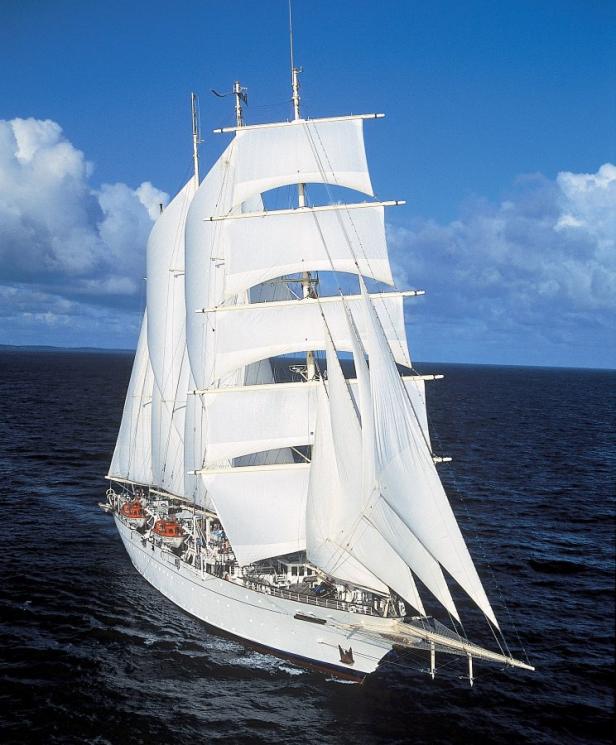 Die Star Flyer bietet alte Segel-Romantik und modernen Schiffskomfort Extratour: Kurs Dschungel