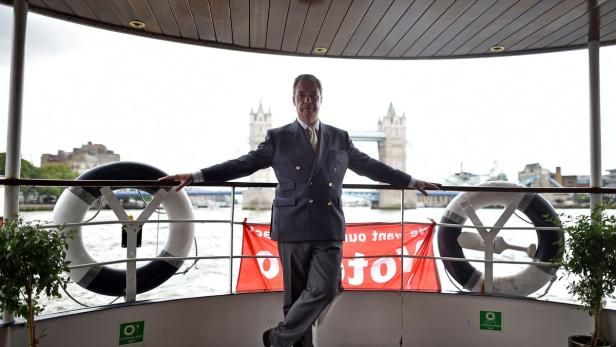Geldof vs. Farage: Skurrile Bootsschlacht auf der Themse