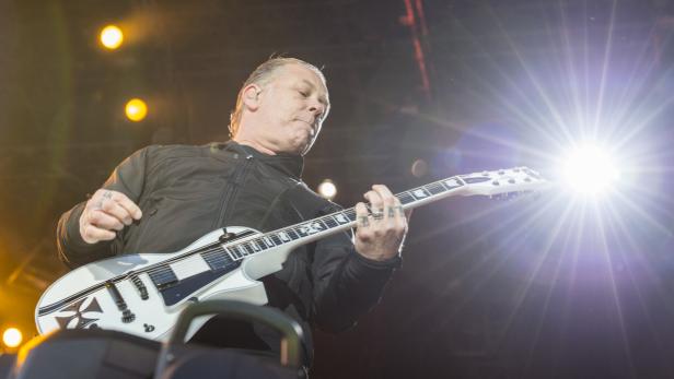 Metallica lieferten viel Drive für ein verhaltenes Publikum