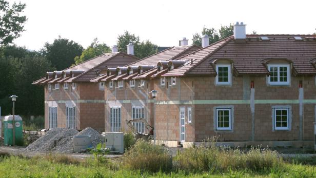 Wer zahlt den Einbau des Abgasrohrs für die Brennwerttherme?