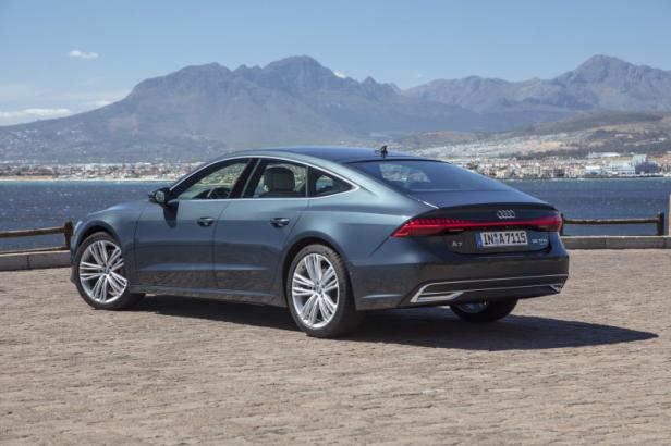 Am Steuer des neuen Audi A7 Sportback