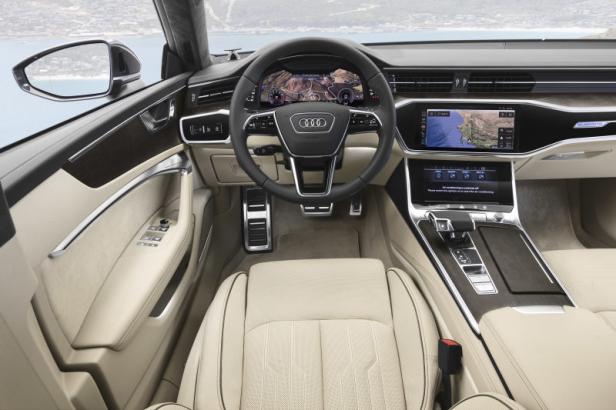 Am Steuer des neuen Audi A7 Sportback