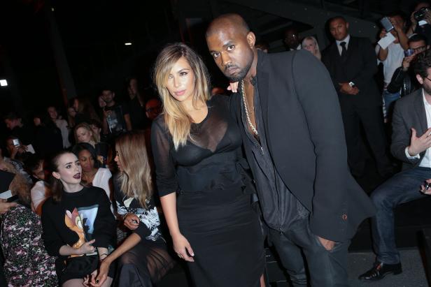 So spektakulär haben sich Kanye & Kim verlobt