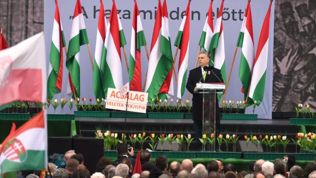 Orban: "Man will uns unser Land wegnehmen"