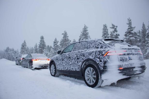 Neuer Audi Q8: Bilder vom Prototypen im Wintertest