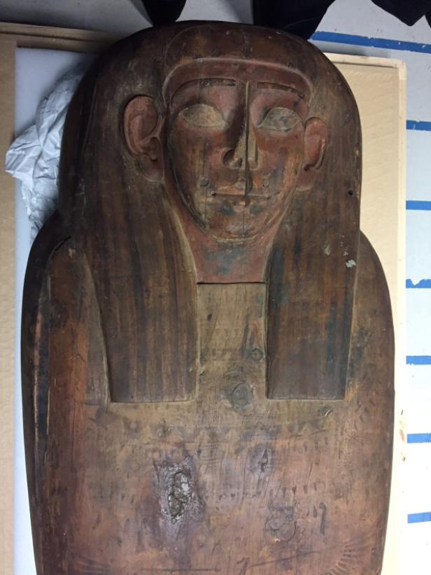 Mumienreste in Sarg gefunden, der 150 Jahre im Museum stand
