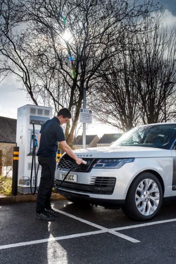 Erste Ausfahrt mit dem Range Rover Plug-in-Hybrid