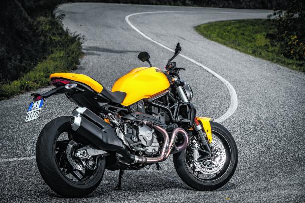 Ducati Monster 821: Der goldgelbe Weg der Mitte