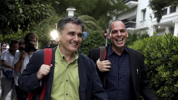 Der abgelöste Yanis Varoufakis (r.) und Euklid Tsakalotos.