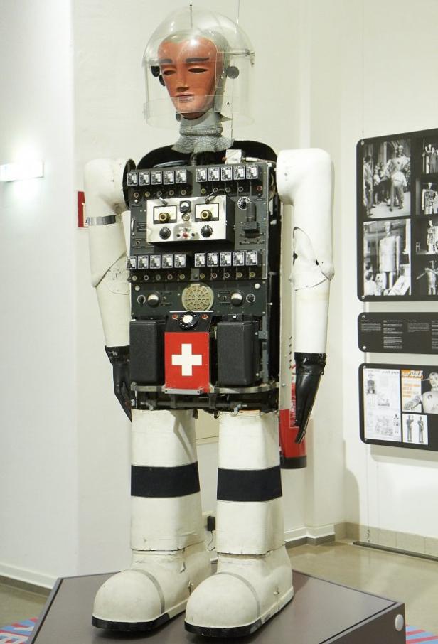 2. Preis: Workshop Roboter bauen, gesponsert von Festo. Inspiriert von Maschinen wie Sabor können Schülerinnen und Schüler einen lichtfolgenden Roboter herstellen