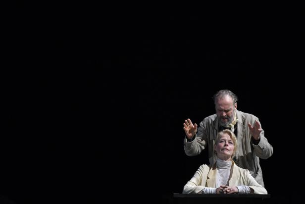 Eugene O'Neill im Burgtheater: Immer die gleiche Leier