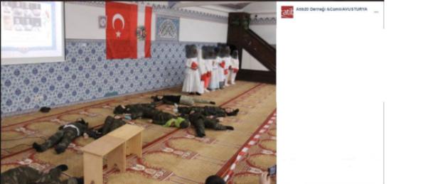 ATIB-Moschee: Kinder mussten als Leichen posieren