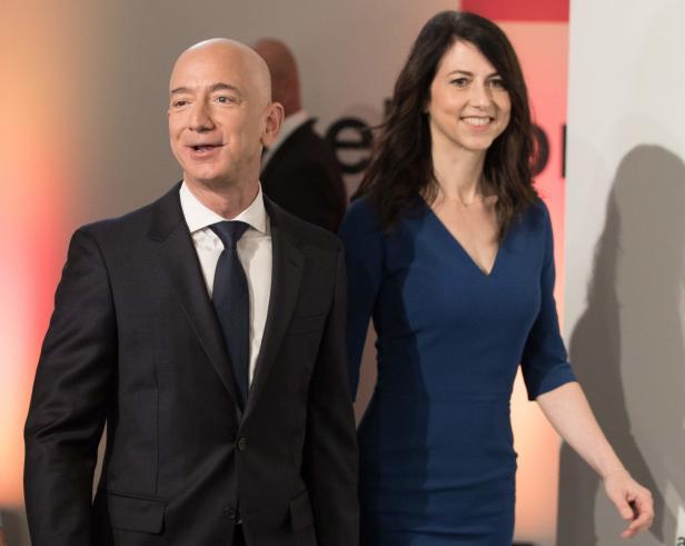 GERMANY-US-AMAZON-AWARD
