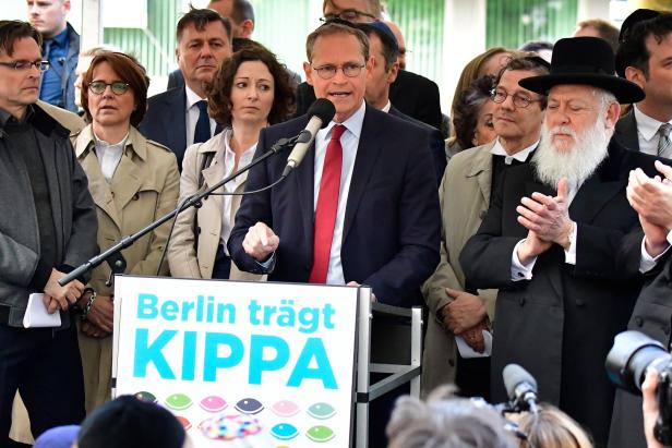 Deutschland trägt Kippa: Solidarität gegen Judenfeindlichkeit
