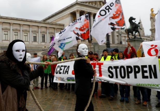 CETA-Ratifizierung: Regierung über SPÖ-Kritik verwundert